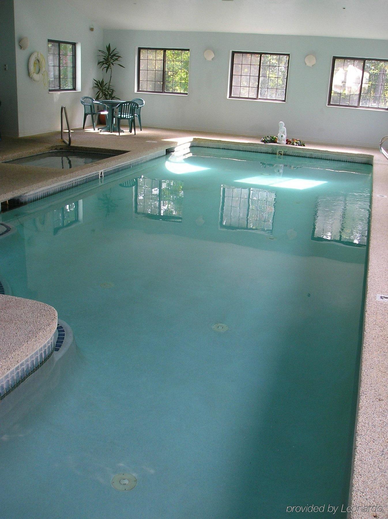 Best Western Hampshire Inn & Suites Seabrook Facilities photo