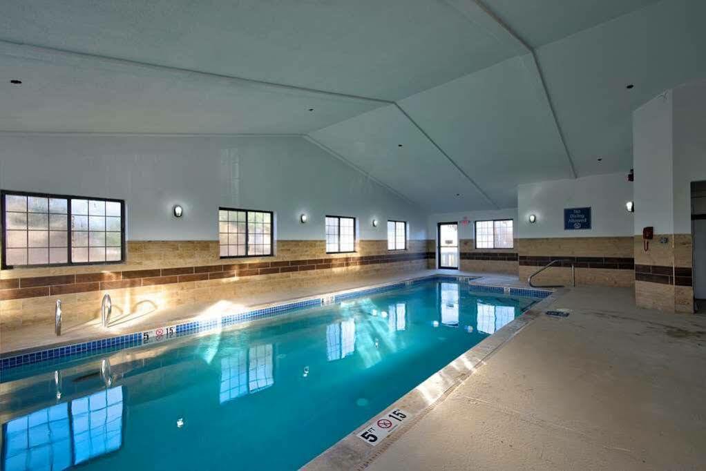 Best Western Hampshire Inn & Suites Seabrook Exterior photo