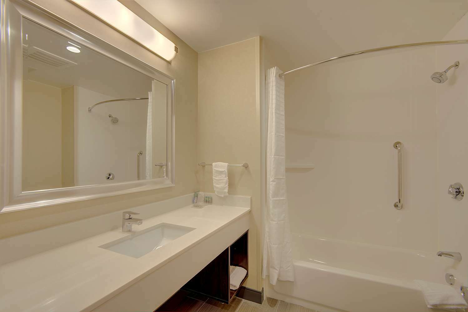 Best Western Hampshire Inn & Suites Seabrook Exterior photo